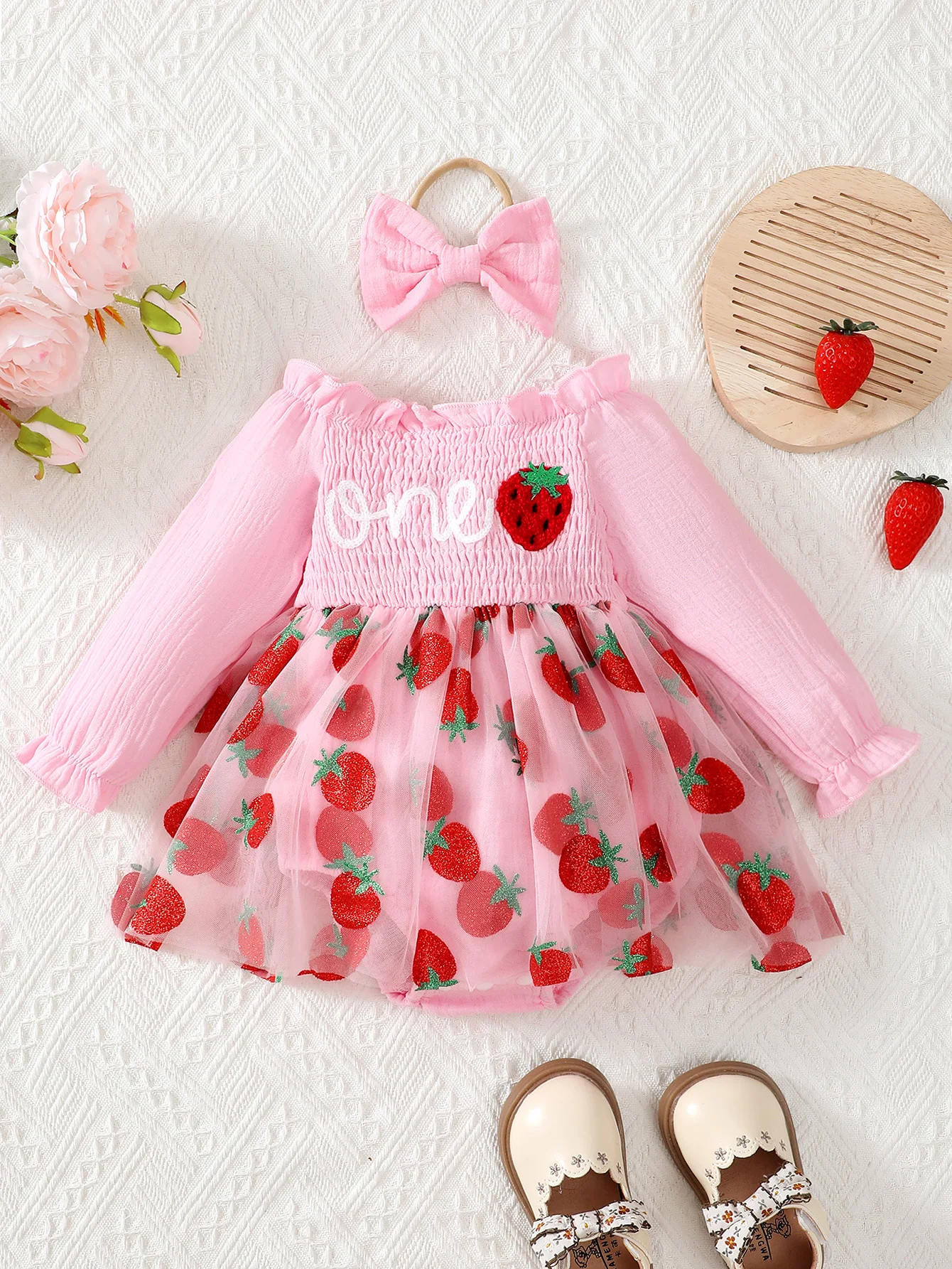 

Strawberry Mesh Long Sleeve Baby Girl Romper Infant Toddler Sleepwear Comfortable Breathable Clothing for Little Girls