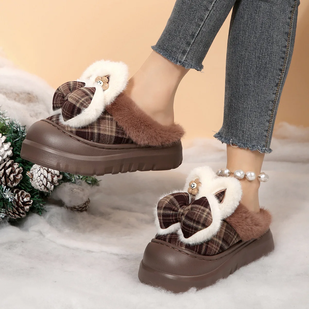 Pantofole da interno pelose con piattaforma comfort da donna 2025 Pantofole da casa in morbida pelliccia con fondo spesso in Eva invernale Scivoli in peluche caldi da donna