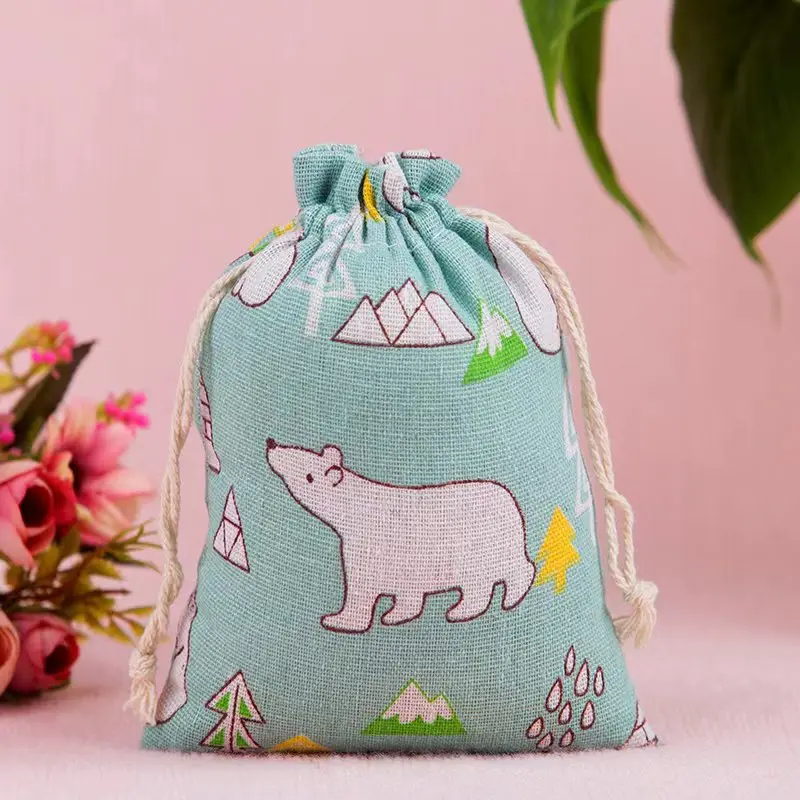 50pcs/lot 10*14, 13*18, 15*20cm Cute Animal Print Cotton Linen Drawstring Makeup Bags Pouches Christmas Gift Jewelry Organizer