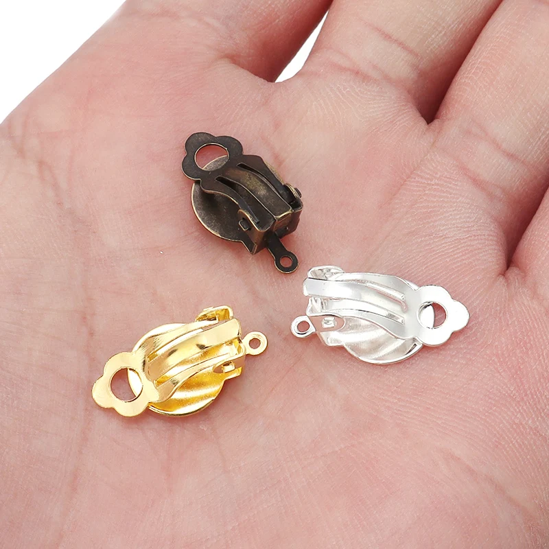 50 teile/los Fit 10mm Gold Farbe Ohr Clip Basis Ohrringe Blank Einstellung Glascabochons Ohrring Erkenntnisse DIY Schmuck Machen liefert – Detail 1