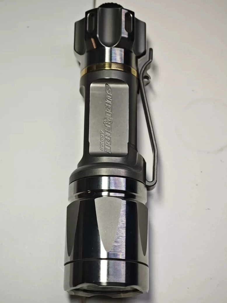 

Used EDC Jieteming C1.5 flashlight, made of titanium alloy decompression toy