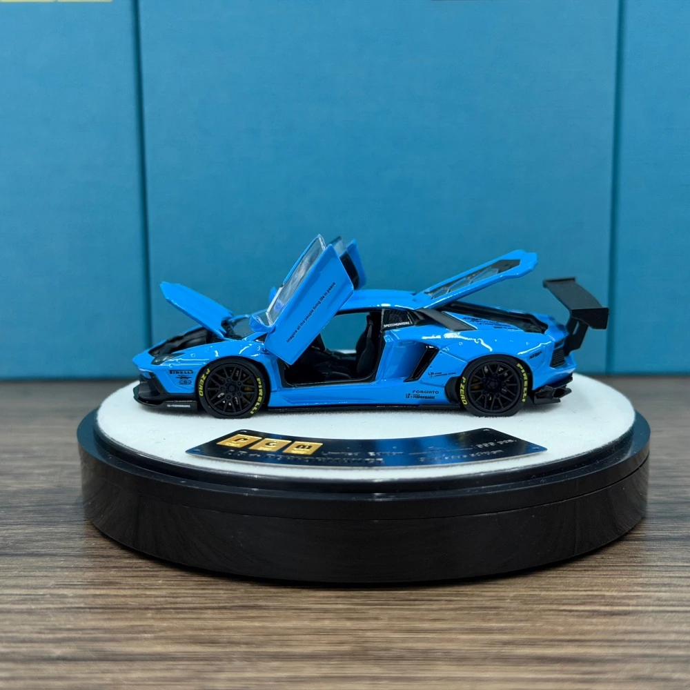 

Масштабная модель автомобиля PGM 1/64 LP700 BB синего цвета, литая под давлением, коллекционная, в наличии, выпуск 2026 года, подарок