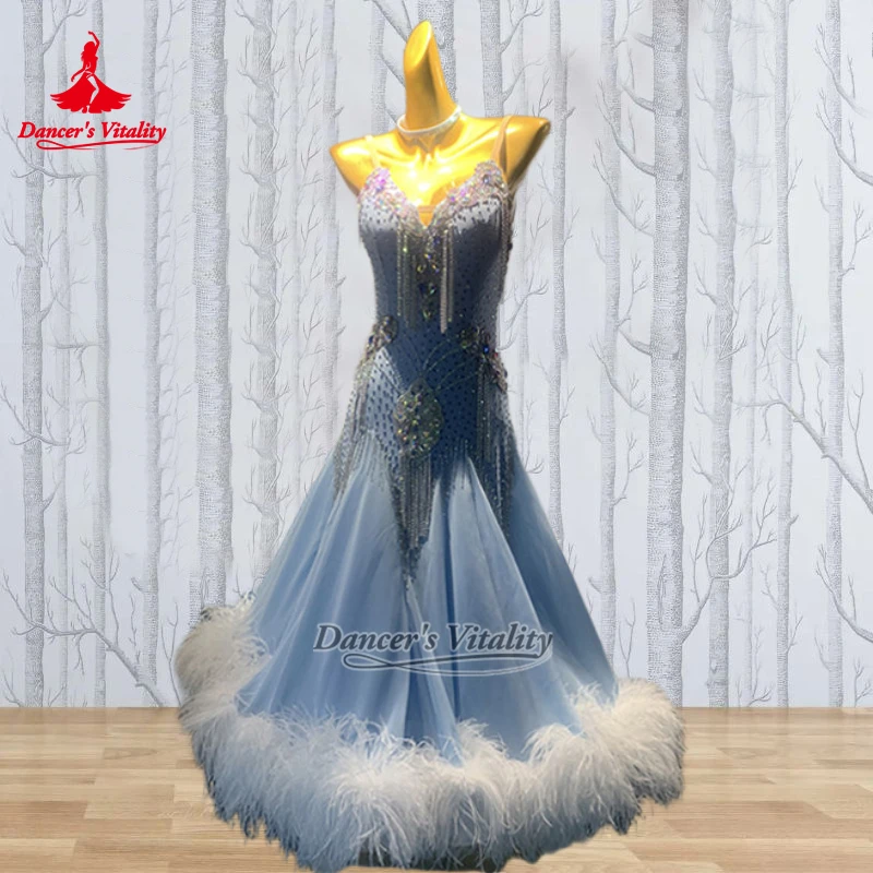 Volwassen Foxtrot Waltz Tango Feather Lower Hem-jurken Luxe op maat gemaakte vrouwelijke sociale danswedstrijdkleding Vitaliteit van de danseres