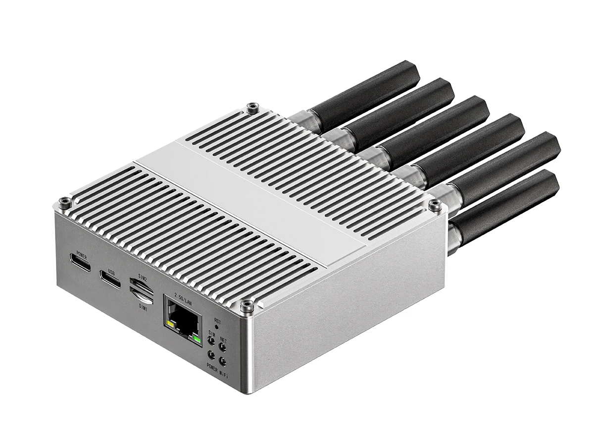 MTK T830 5G Router WiFi7 BE5000 Dual SIM 4CA 2.5G Port 4GB+32GB OpenWrt Aluminum Alloy Portable 5G CPE with 10 Antennas Type-C