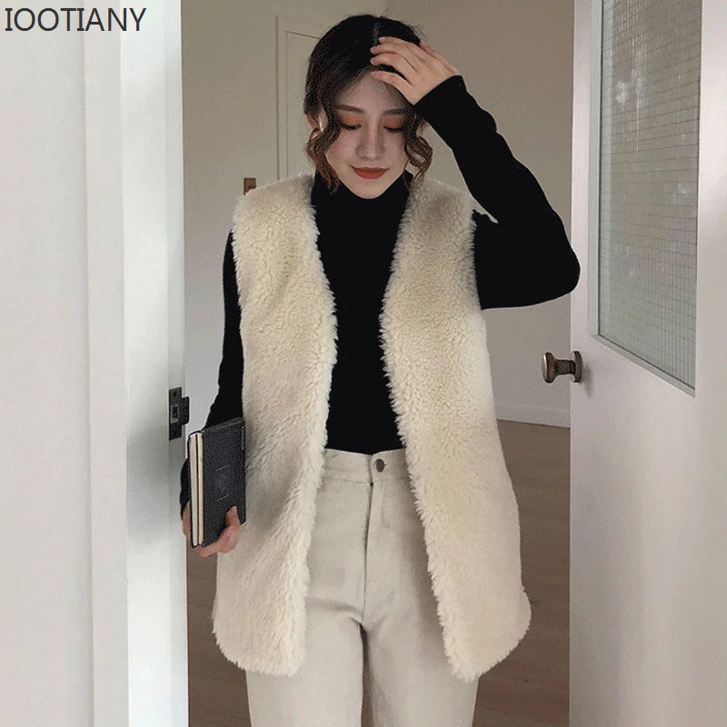 IOOTIANY New Autumn Fashion Trend Short Woman's Jacket Women Faux Fur Coat Faux Fur Vest Women's Vest