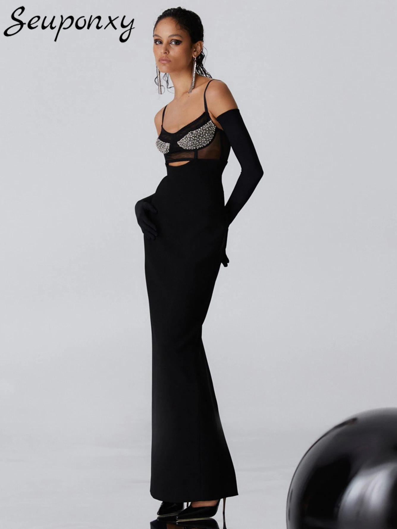 

High Quality Black Sexy Hollow Sleeveless V-Neck Backless Beaded Women's Dress Bandage Maxi Dress Elegant Celebrity Party Dress