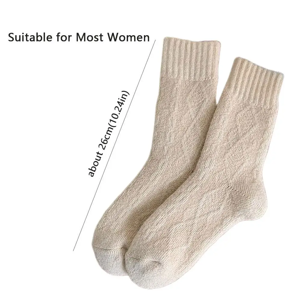Estilo japonês inverno quente retro meias femininas engrossar térmica meados de bezerro meias cor sólida diamante verificar meias soltas