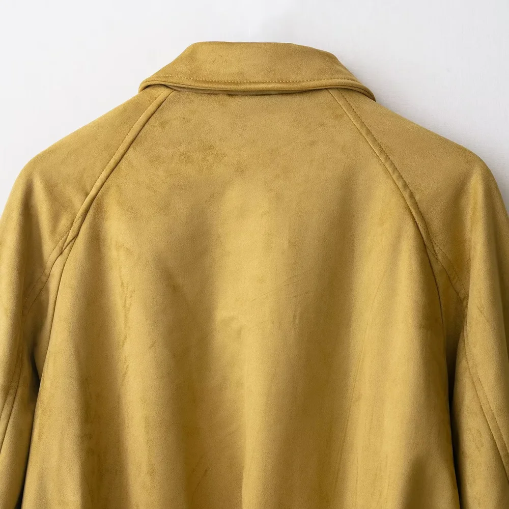 Jaket longgar wanita berbahan suede dengan kerah, lengan panjang, kancing, ritsleting, dan saku, jaket mode baru untuk musim gugur dan musim dingin.