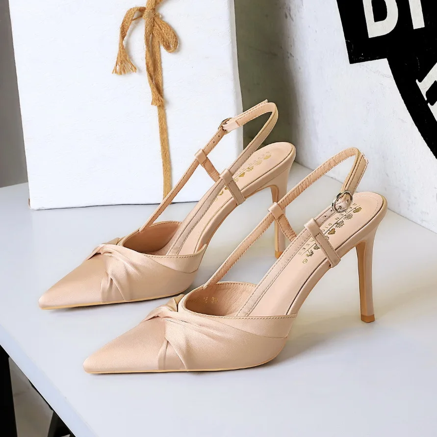 

High-end banquet high heels, stiletto heels, low-cut design, bow detail, openwork back strap, super high heeled flats