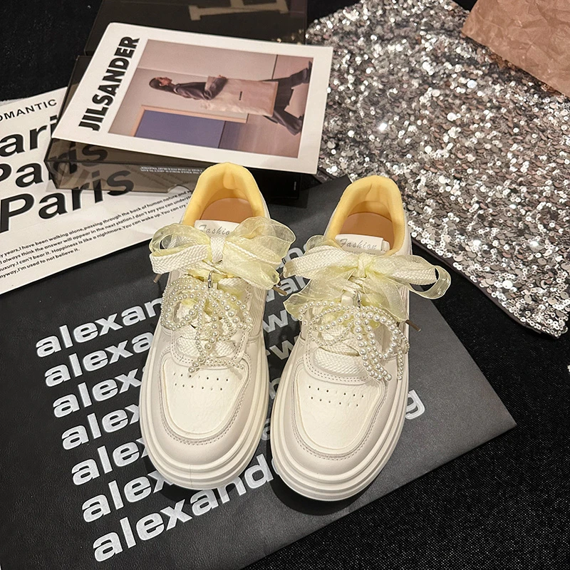 

Модная, универсальная, удобная, противоскользящая, дышащая спортивная и повседневная женская обувь на толстой подошве со шнуровкой.