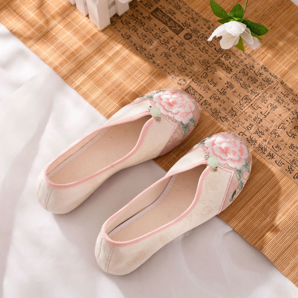 Veowalk Jacquard Embroidered Women Comfortable Slip On Ballet Flats Retro Ladies Soft Cotton Fabric Chinese Style Shoes