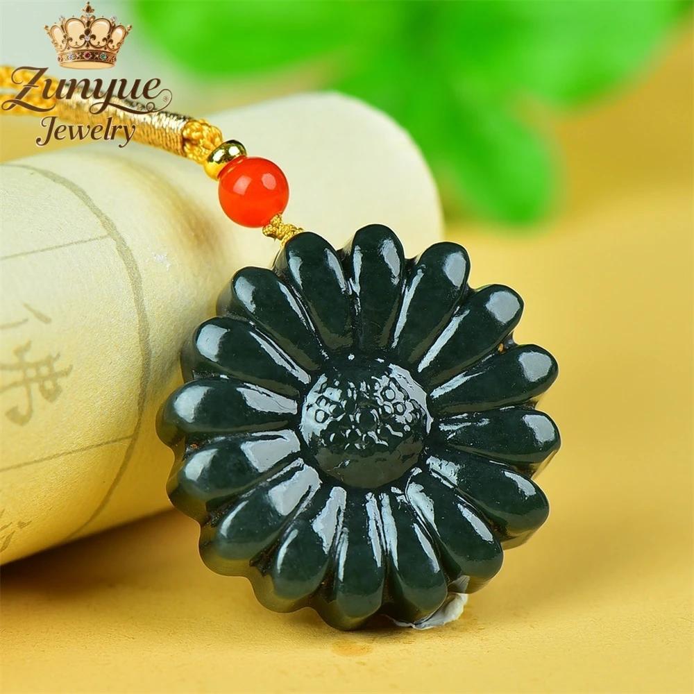 

Natural Hetian Jade Sunflower Pendant Luxury Quality Jewelry Fashion Jewelry Handicraft Exquisite Elegant Charms Popular Young