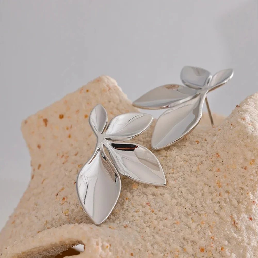 1 pair 3.5×2.2cm Leaves Stud Earrings Fashion Anti Allergy Flower Stud Earrings Texture Waterproof Stainless Steel Stud Earrings