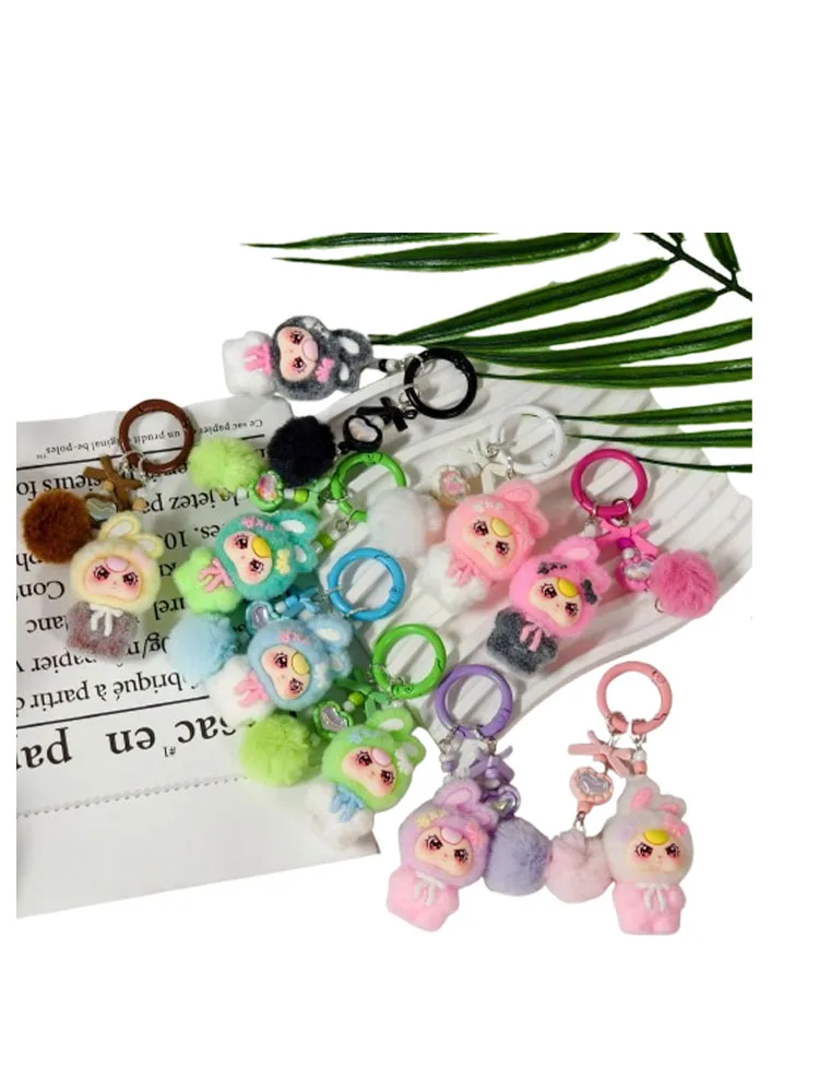 

1PCS\Adorable three-year-old doll keychain accessory, cute little figurine trendy toy pendant