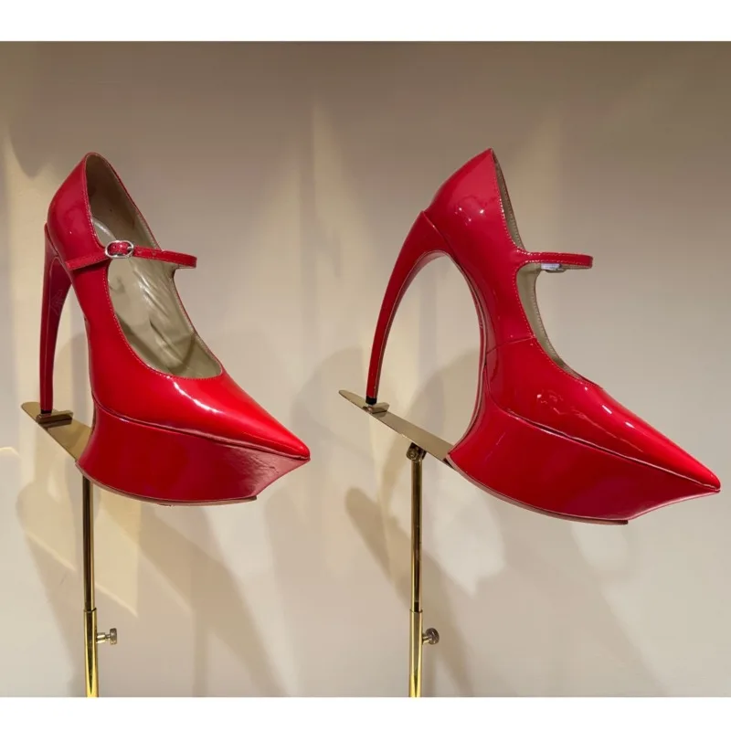 

European AndAmerican Luxury Niche Brand Fine High-heeled Stagewalking Shoes,women's Temperament Combined with Thick Soledsandals