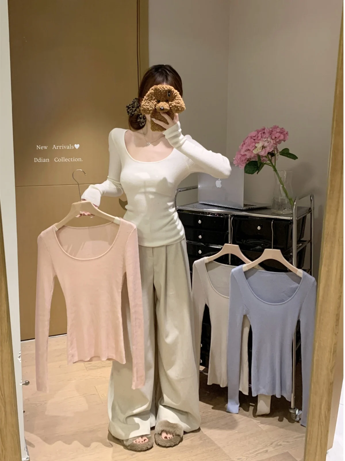 Slim Fit Long Sleeve Knitted Sweater Women's U-Neck Inner Wear Top Trendy Sle Early Spring New Arrival Expose Clavicle