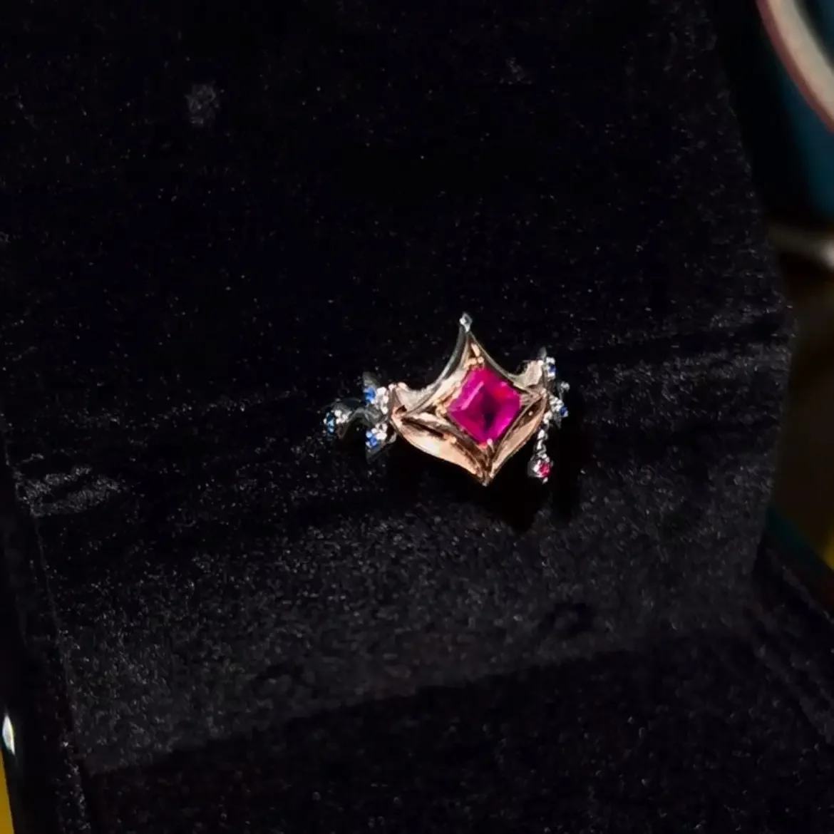 Genshin-Juego Popular Tartaglia, personajes periféricos 2D, anillo del mismo estilo, accesorios de anillo Cos, disfraces de Cosplay, accesorios DIY