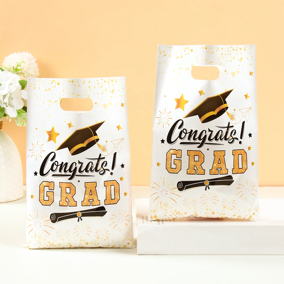 10/25/50pcs Graduation Party Favor Bags Disposable Plastic Gift Bags for Grad Celebration Souvenirs 2025 Graduation Decoration