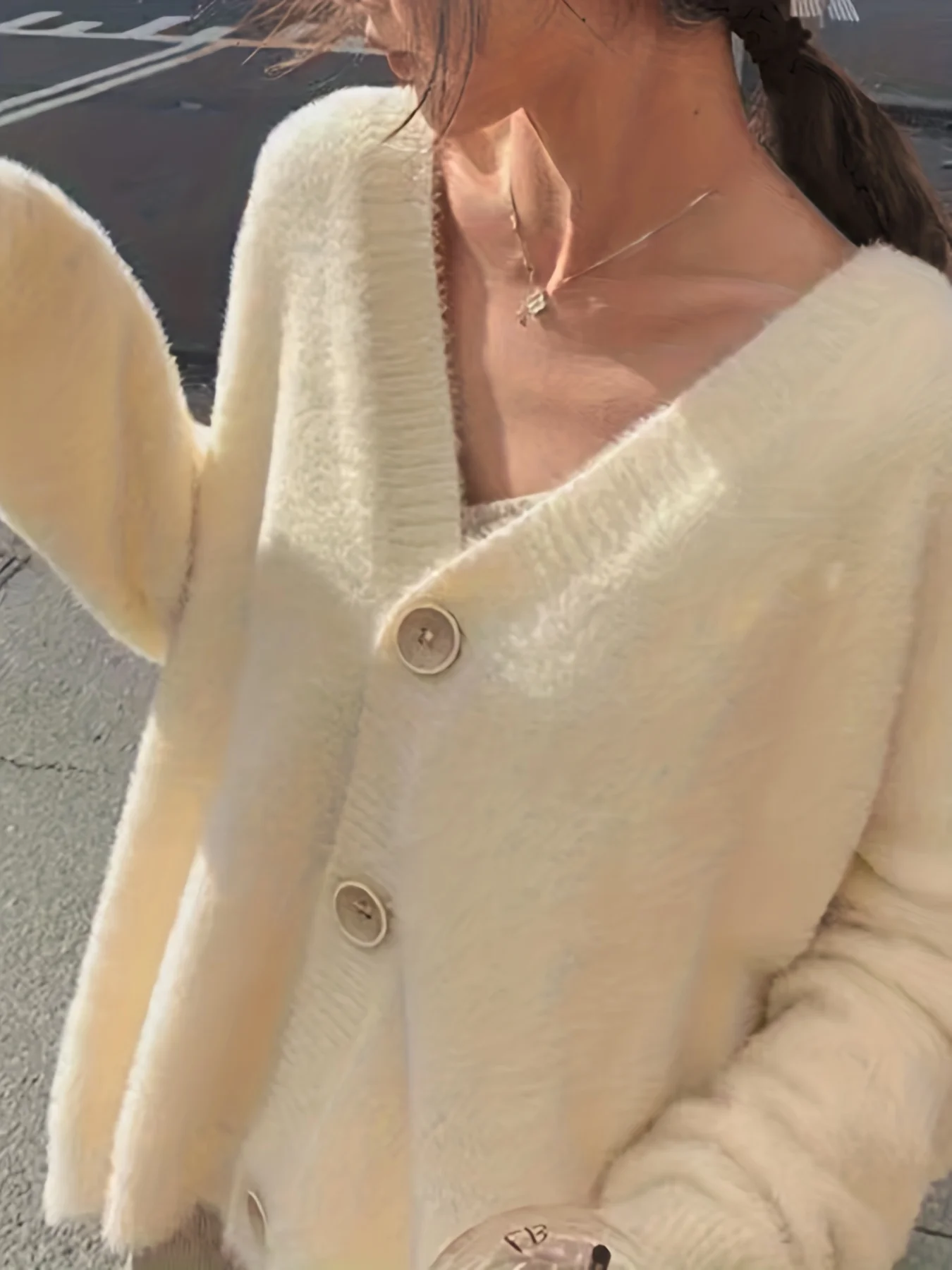 Autumn and winter women\'s gentle style knitted sweater, light yellow V-neck loose cardigan over imitation mink jacket