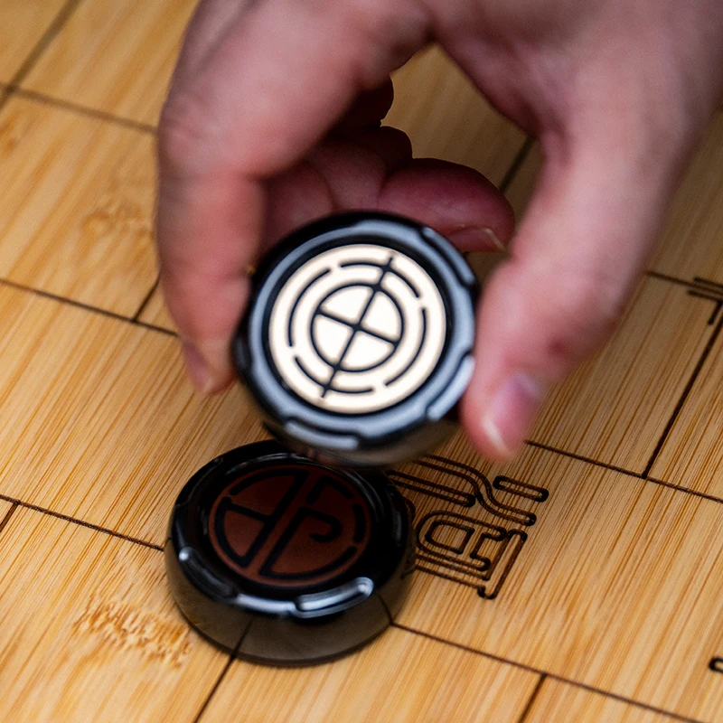 Game PaPa Coin EDC Mechanisch Metaal Vingertop Ratel Munt Zwart Technologie Decompressie Desktop Speelgoed Cadeau