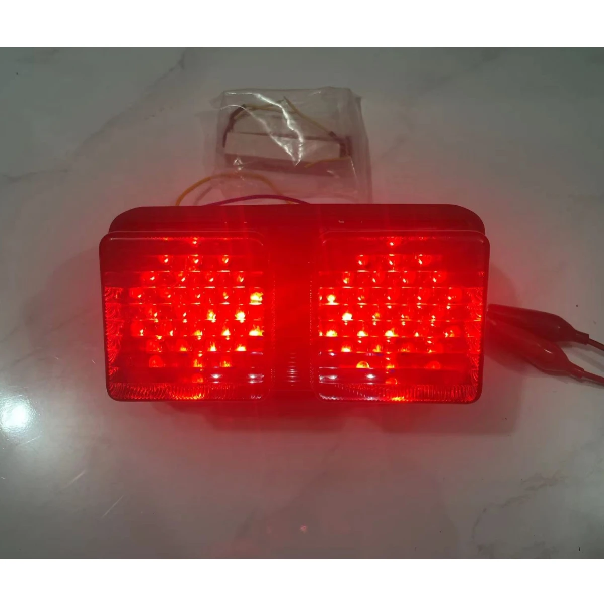 

Motorcycle Rear Tail Light Brake Taillight Turn Signal Light Stop Lamp Universal For HONDA RC51 99-06 VTR-SP1 00-01 SP2 02-05