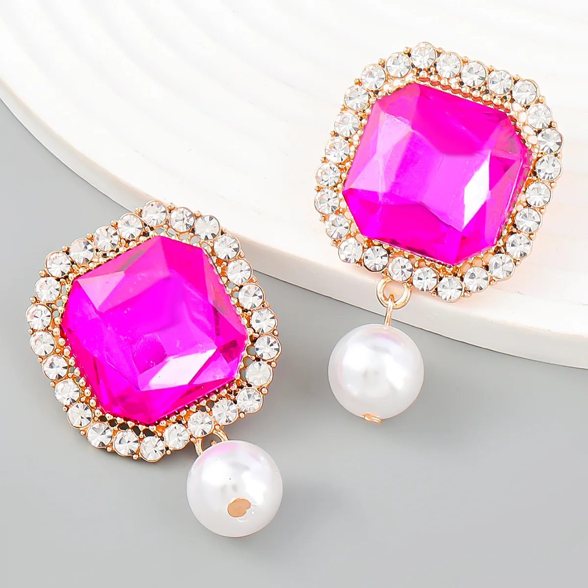 Fashion Korean White Pearl Drop Earrings for Women Shiny Fuchsia Crystal Exquisite Wedding Earrings