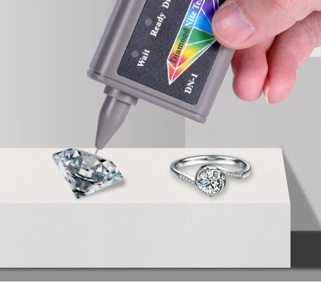 2-in-1 Diamond Tester for Moissanite Thermal Conductivity Pen, Tool for Distinguishing Real and Fake Diamonds