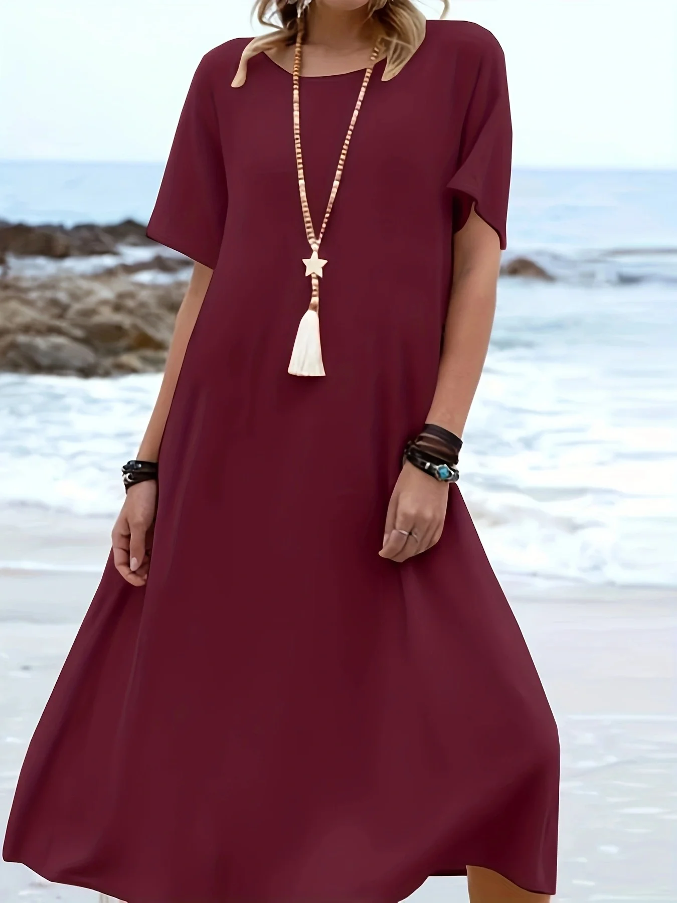 Długa sukienka na wiosnę i lato, gładka, z okrągłym dekoltem, krótkim rękawem, luźna, w stylu casual.