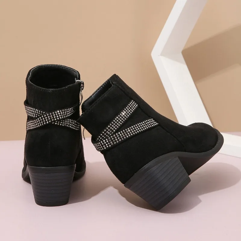 Winter Pure Black Versatile Cotton Boots with Thick Heels, New Plush Warm Girls Cotton Boots Non-slip Rhinestones Elegant Kids