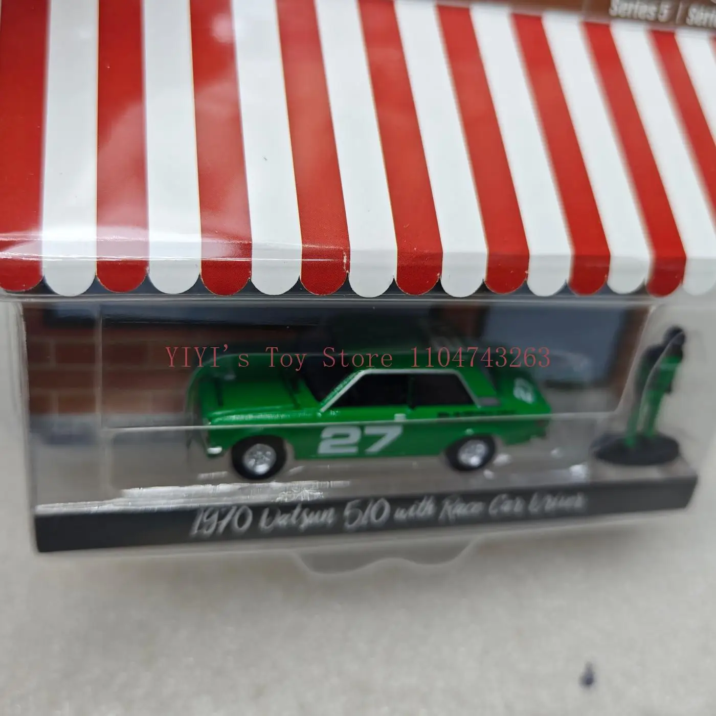 1:64 1970 Datsun 510 com motorista de carro de corrida de alta simulação modelo de liga de carro fundido e coleção de carro de brinquedo menino presentes de aniversário A1