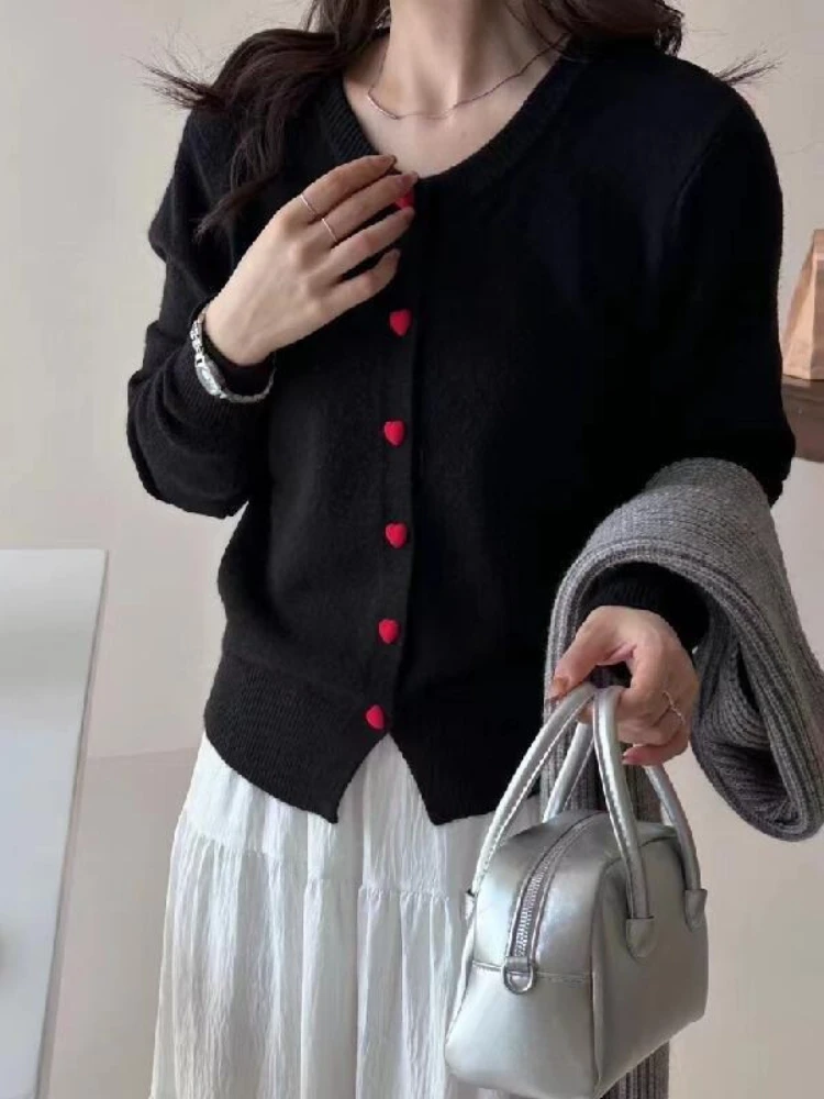 Трикотажный кардиган с перевязанным вырезом, женский свитер с длинным рукавом на осень/зиму, винтажный корейский модный свитер реглан с пуговицами в форме сердца, верхняя одежда, куртка