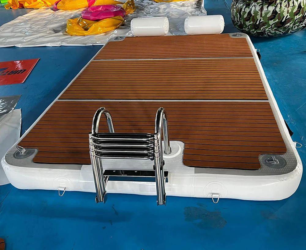 

3*2m Floating Yacht Dock Inflatable Swimming Platform With Ladder