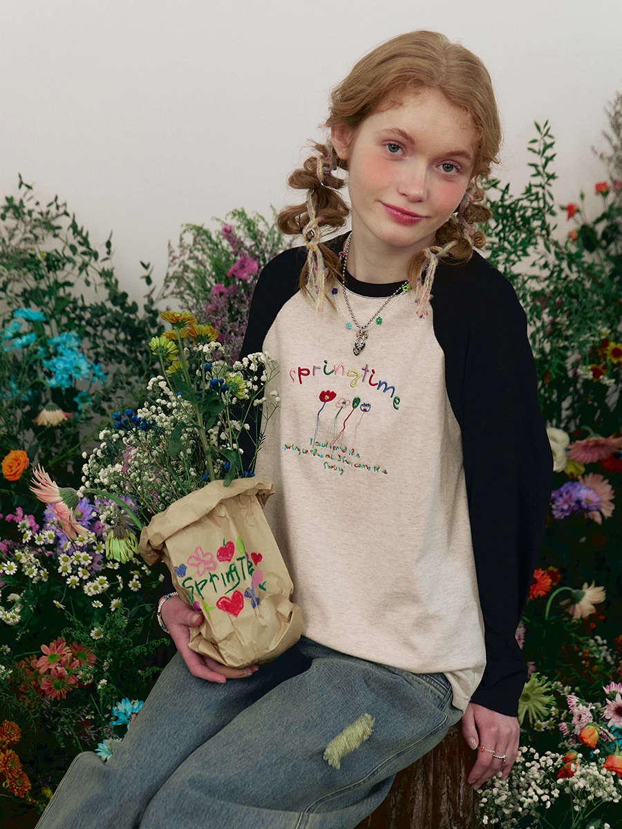 

Long-sleeved T-shirt women's color spring summer round neck casual letter embroidery loose cotton top fashionable and versatile