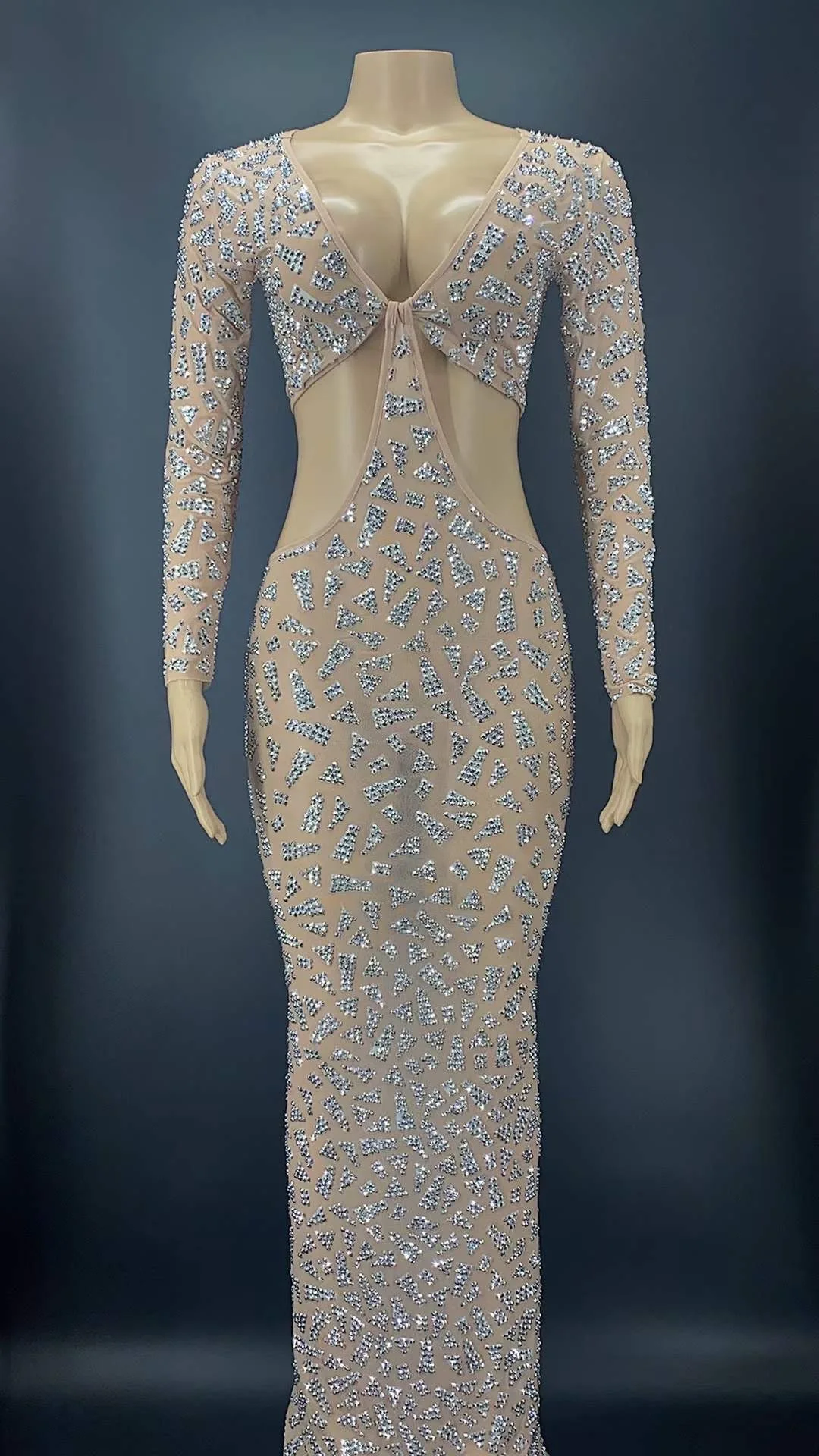 Vestido de strass brilhante nu feminino, profundo com decote em v, oco, roupas do clube de festa, espetáculo do palco, trajes do cantor, noite veste