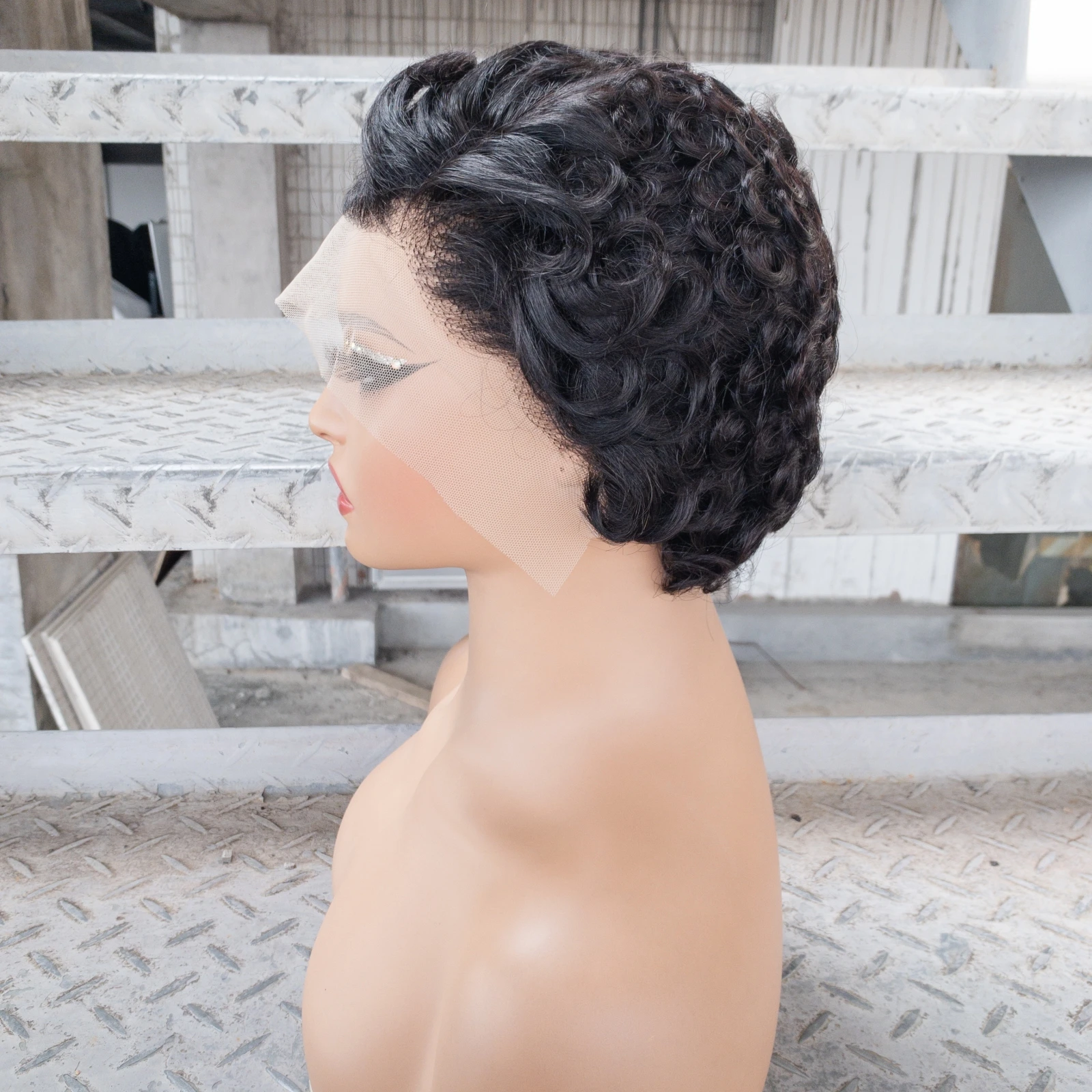 ピクシーカットカーリーウィッグ-180-密度-13x4透明レースフロントウィッグ-ブラジル人毛-ボリュームのあるカーリーボブウィッグ-黒人女性向け