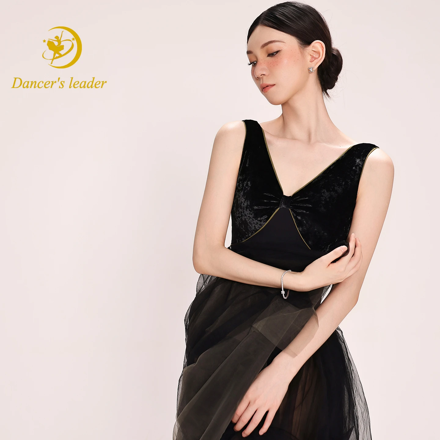 

Балетный трико для женщин, тренировочное платье, бархатное платье с v-образным вырезом для гимнастики, костюм для взрослых, воздушный костюм для йоги