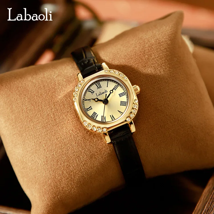 

New women's watch, retro square style fashionable quartz watch, student-style women's watch, women's stainless steel wristwatch.