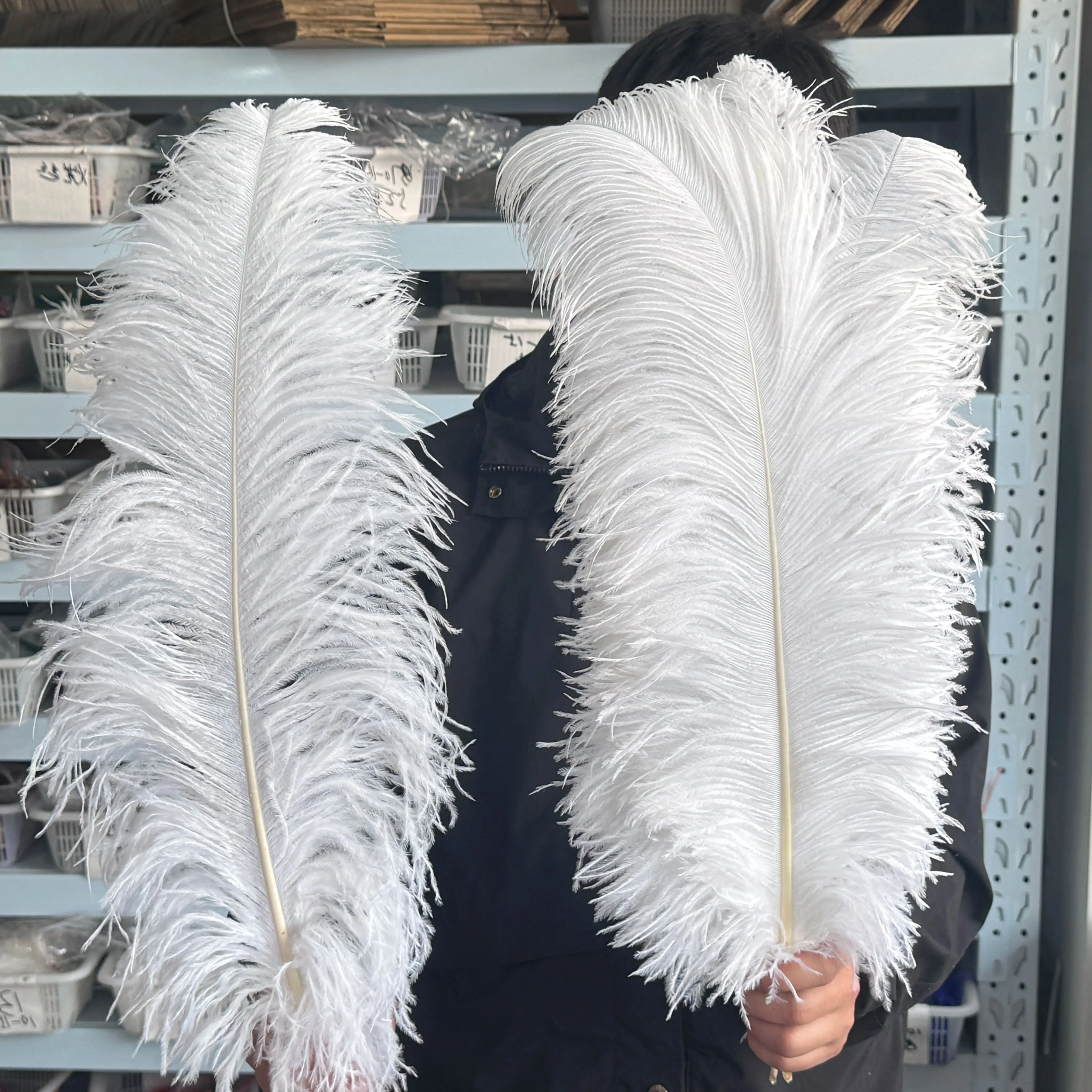 10pcs White Ostrich Feathers 15-60cm Ostrich Plumes Bulk for Wedding Party Decor DIY Crafts Stage Center Floor Lamp Material