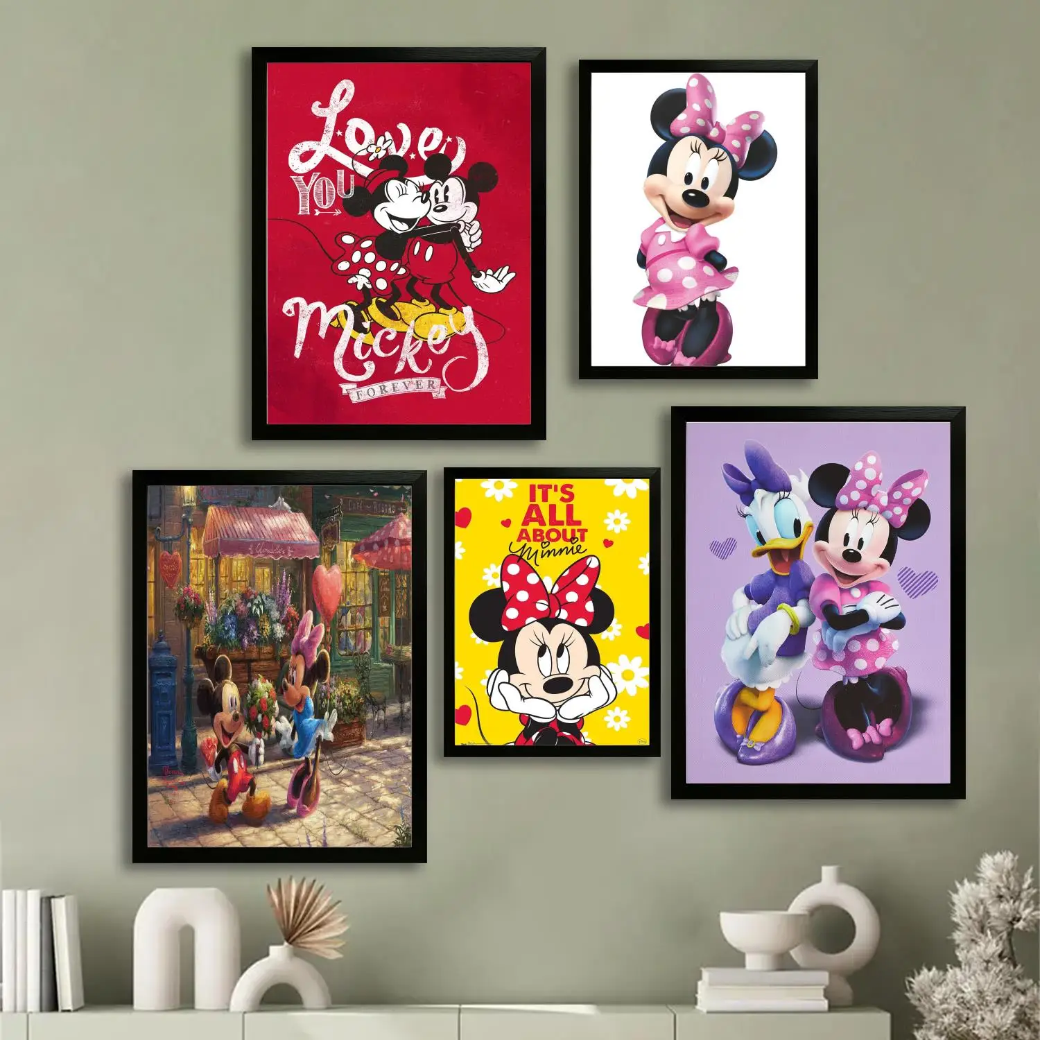 

Mickey & Minnie Canvas Art Poster, Wall Art Picture Print, Modern Family Bedroom Decor Posters,Decorative painting