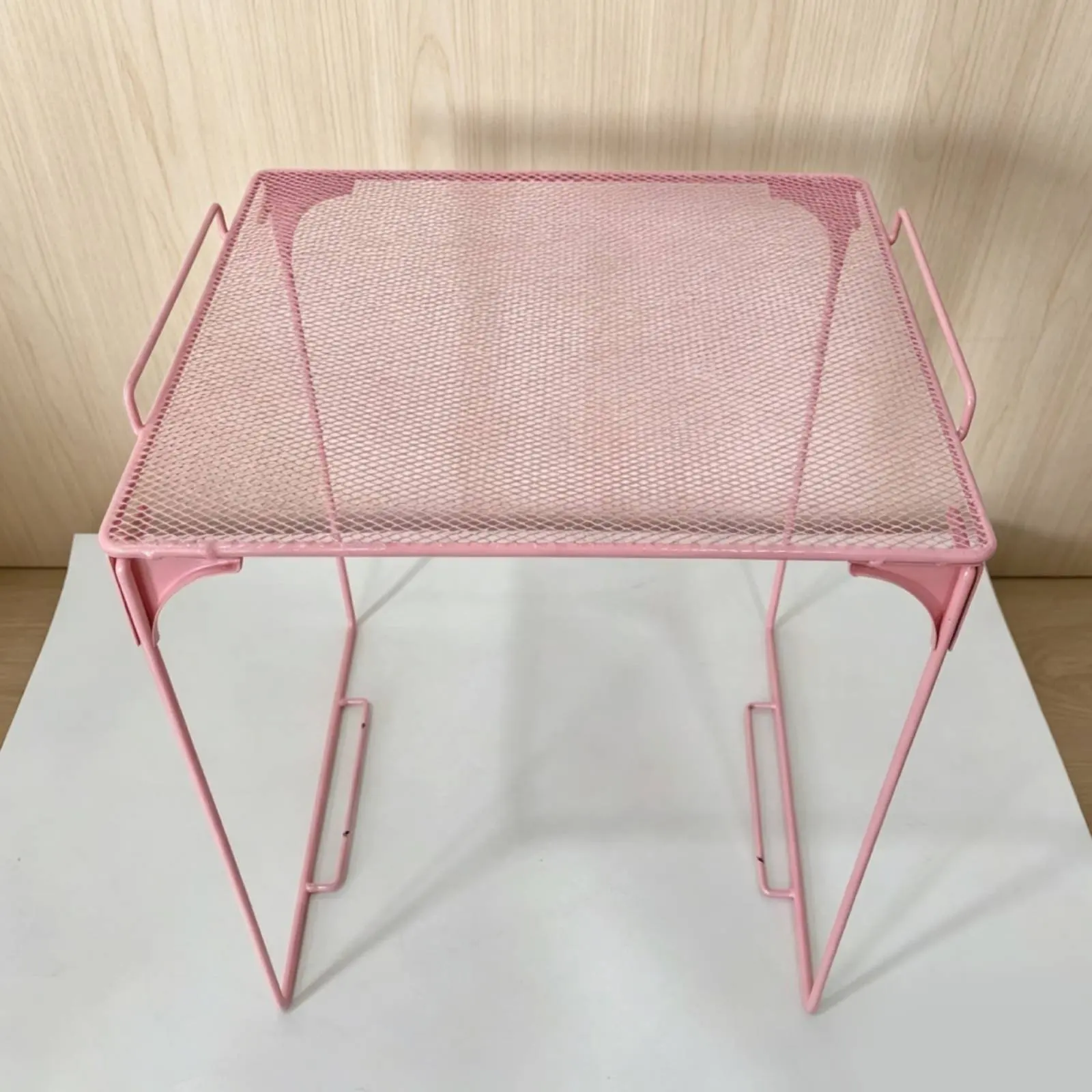 

Foldable Mesh Rack Space Saving Stackable Storage Rack Metal Wire Shelf Sturdy Iron Storage Designed for School, Retail