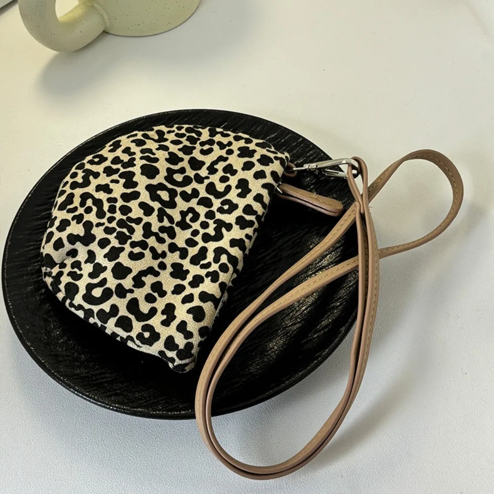 Bolso de gamuza con estampado de leopardo para colgar en el cuello, monedero Croissant Y2K con cordón, tarjetero de estilo coreano, collar para exteriores