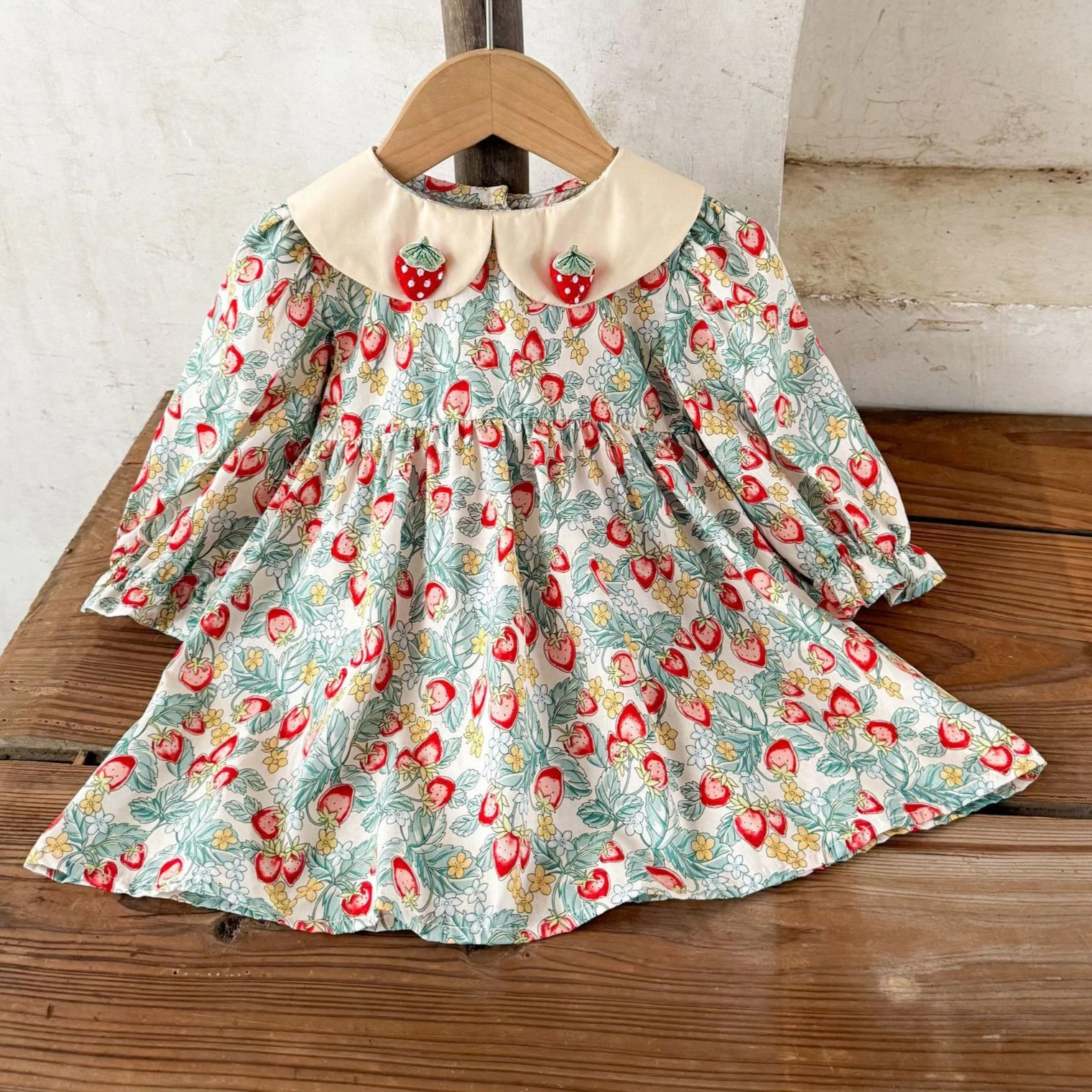 

Skirt 2025 Autumn and Winter New Children's Clothing Girl Baby Cute Cotton Strawberry Print Lapel Dress Casual Simple All Match