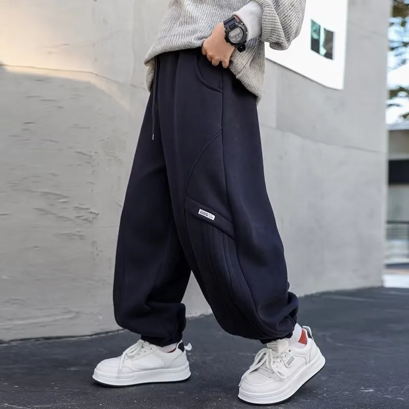 4-14 Jahre Teenager Jungen Sporthosen Herbst 2026 UNITIM Kinder Jungen Jogginghose Locker Sitzend mit Elastischem Bund Stilvolle Junior Kinder Jungen Hosen – Detail 2