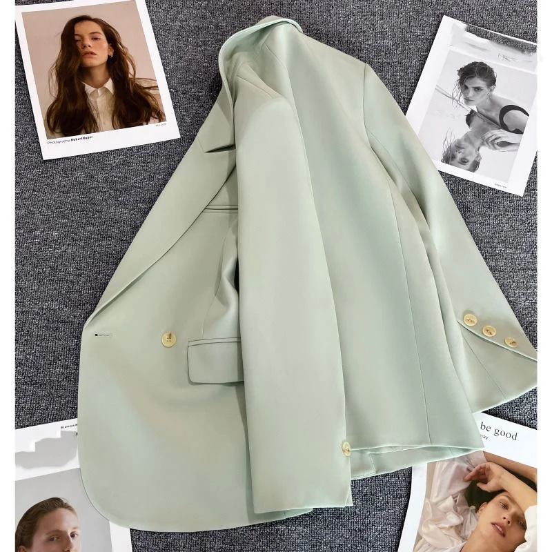 グリーンスーツコート春秋の女性の韓国ダブルブレストカジュアルブレザージャケットファッションルーズオールマッチブラウンブレザー生き抜く