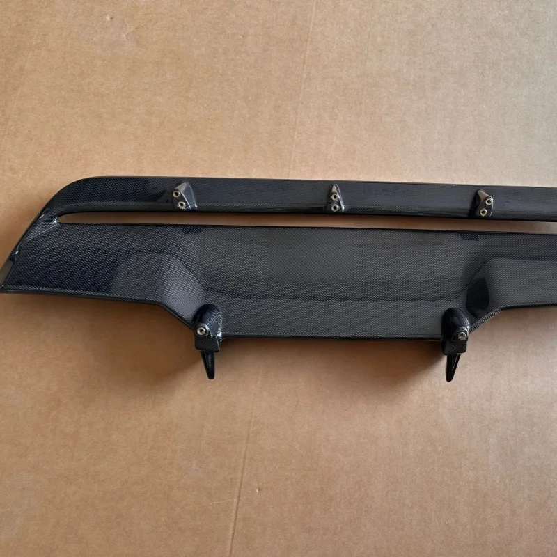 

OEM Style Dry Carbon Fiber Rear Diffuser & Rear Lip Body Kit for 812 Superfast Upgrade Optimization points