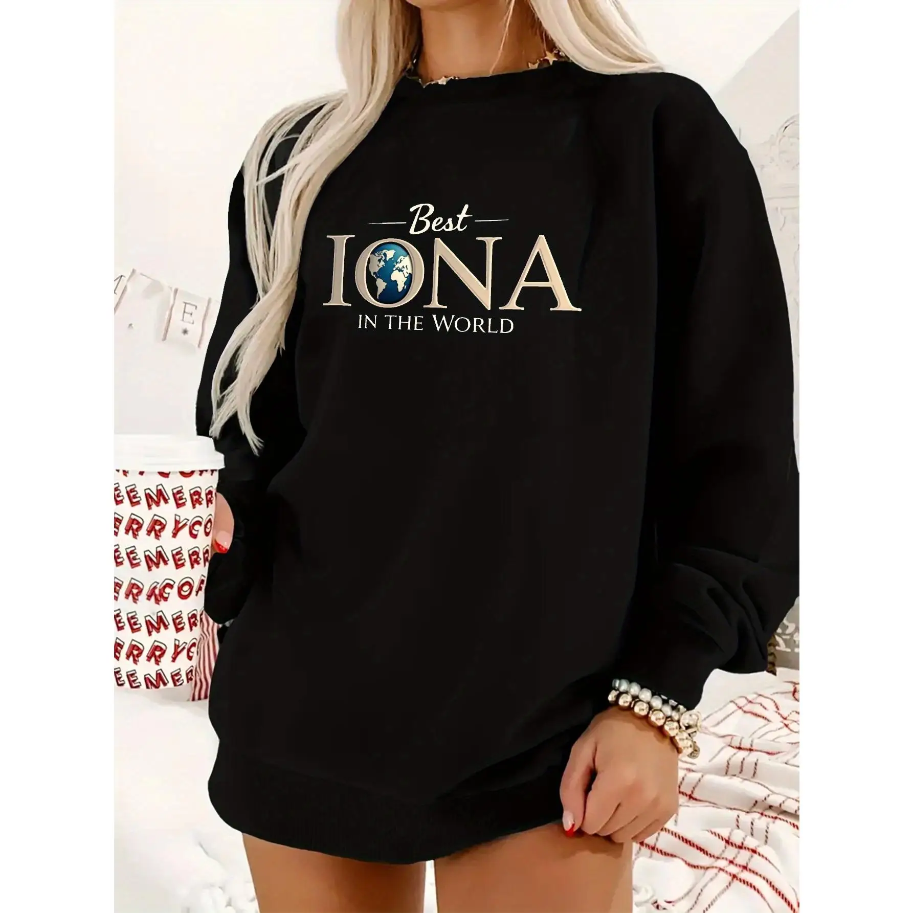 

Best Iona In The World Sweatshirt Women's Custom Name Crewneck Pullover Personalized Gift Tops