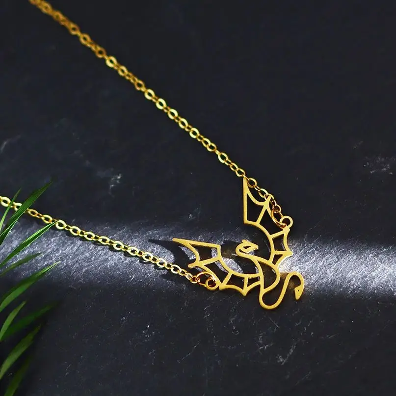 Gothic Western Flying Dragon Necklace for Women Girl Stainless Steel Art Line Dangle Fashion Men Punk Clavicle Choker Jewelry
