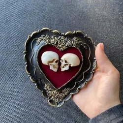 Framed Miniature Realistic Human Skulls Romantic Love Resin Skull Ornament Craft Skeleton Spooky Wall Art For Home