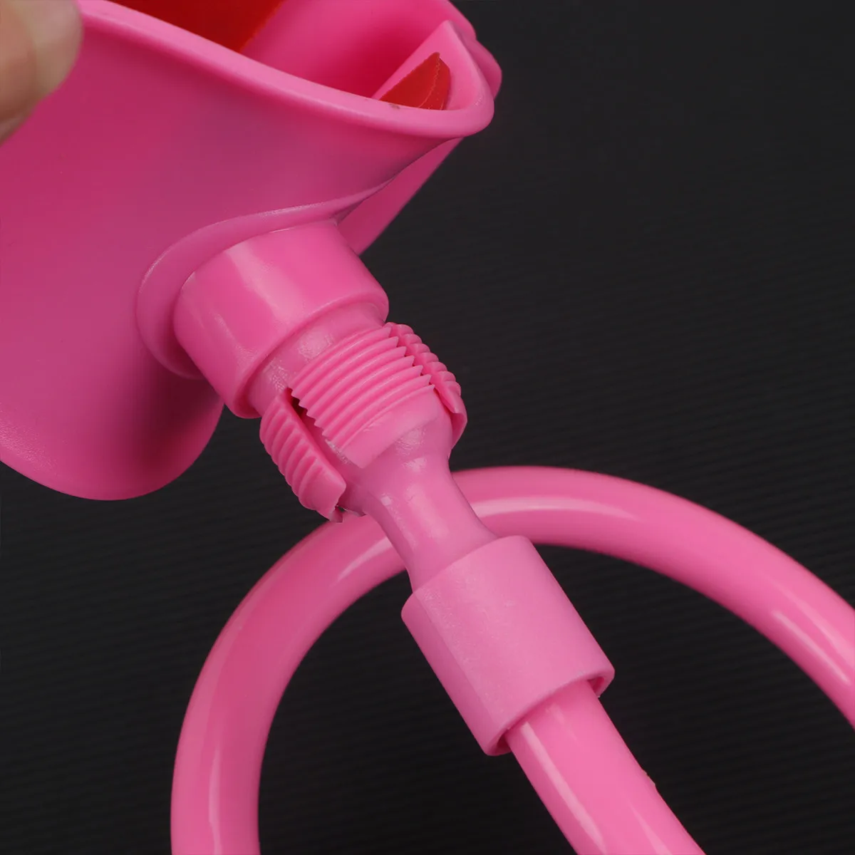 portavasos-universal-ajustable-y-flexible-para-bebes-ideal-para-bicicletas-sillas-de-ruedas-y-cochecitos-color-rosa-capacidad-de-200-ml-fabricado-en-silicona-antideslizante