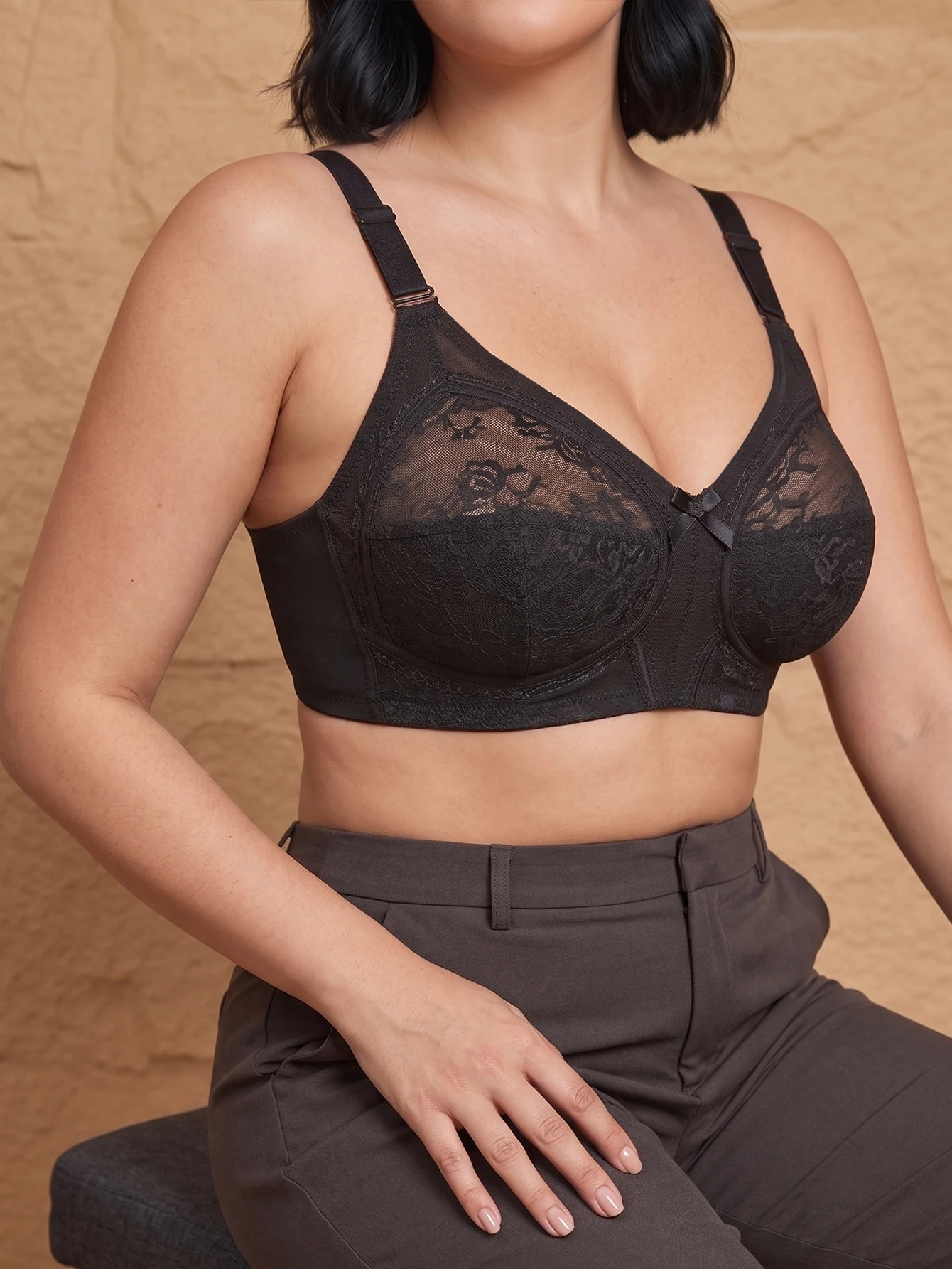 Women Plus Size Wireless Lace Mesh Bra Full Coverage Anti Sagging Side Support Shaping Adjustable Straps Comfortable Bra view 4